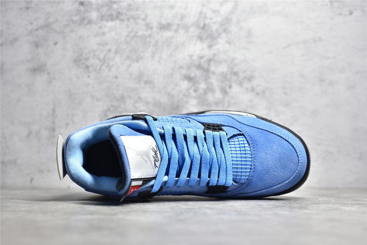 AJ4 'University Blue'