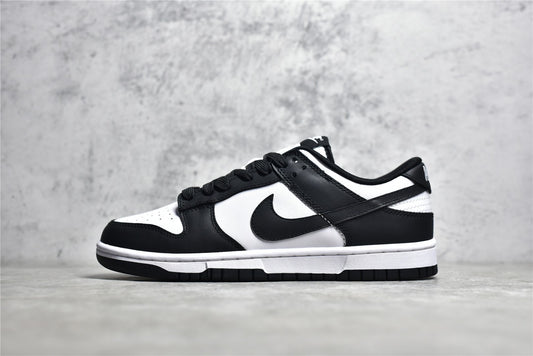Dunk Low Panda