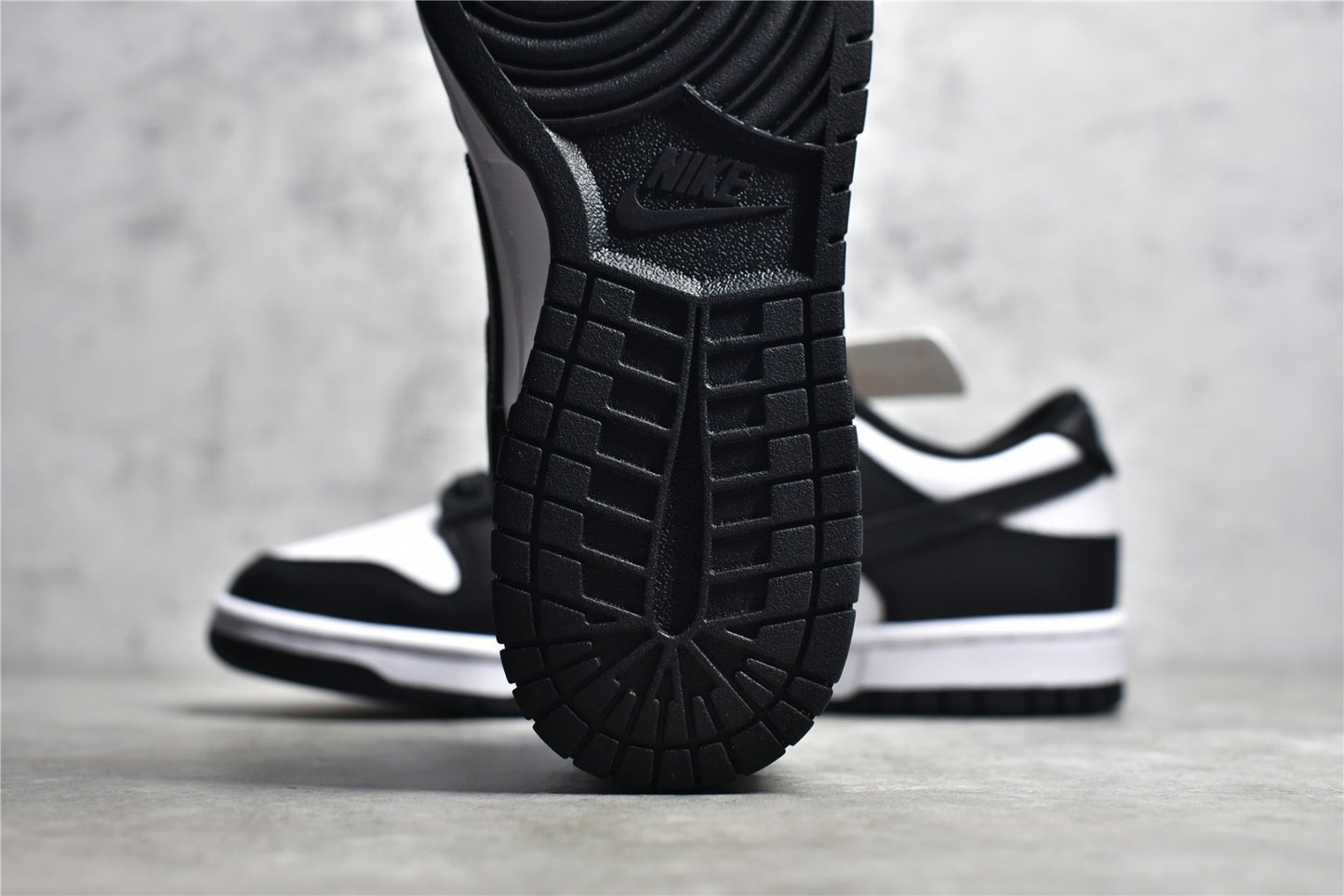 Dunk Low Panda