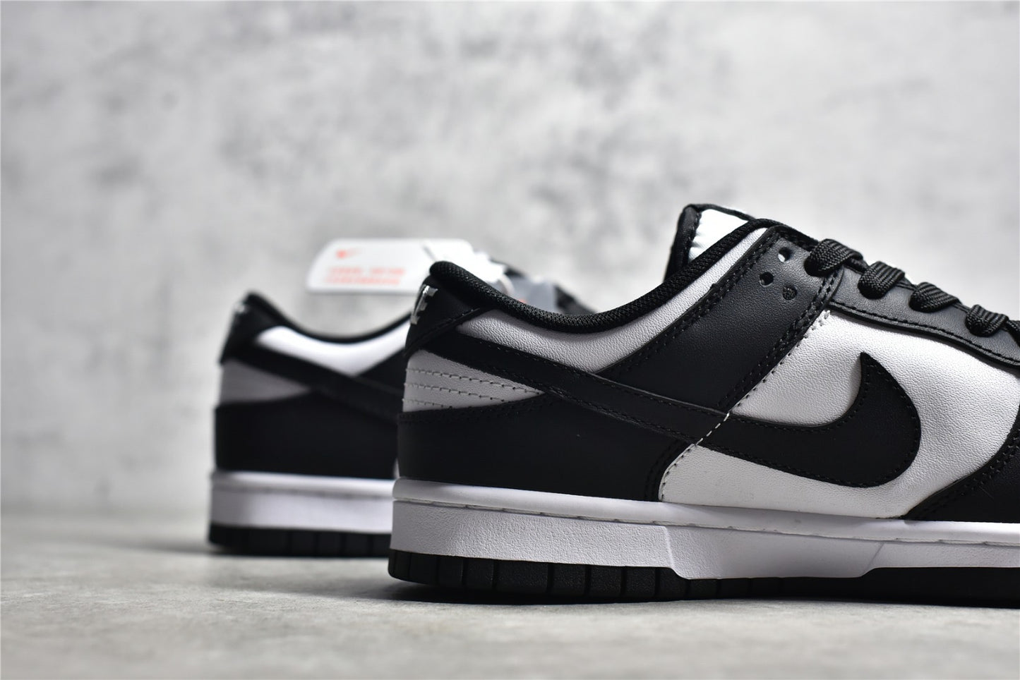 Dunk Low Panda