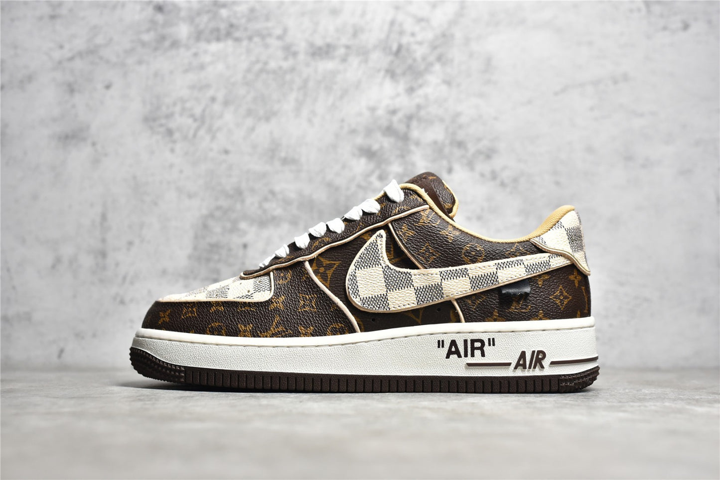 AF1 LV Monogram