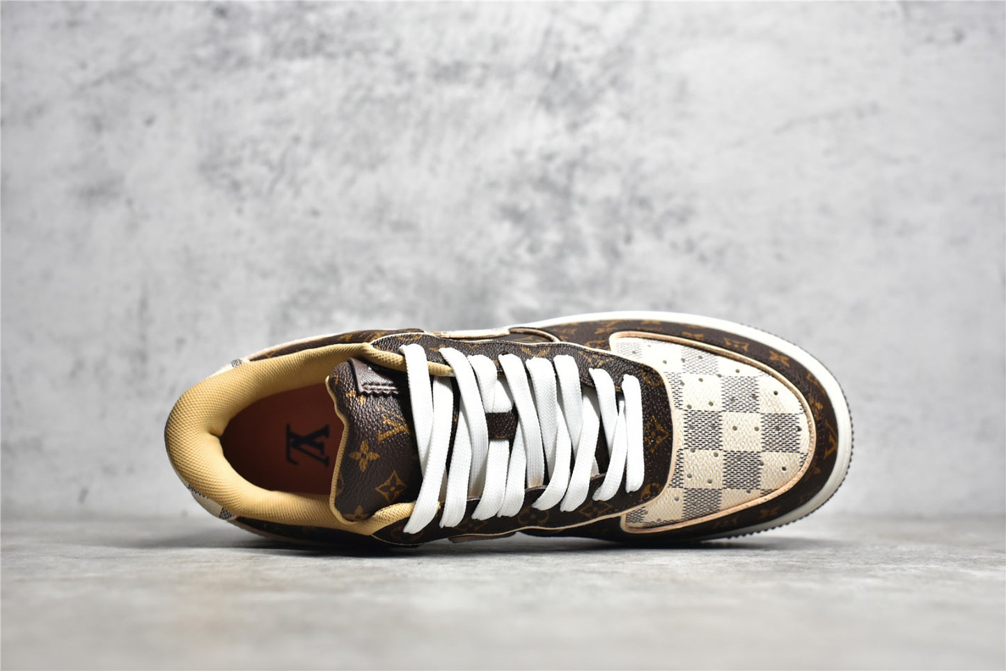AF1 LV Monogram