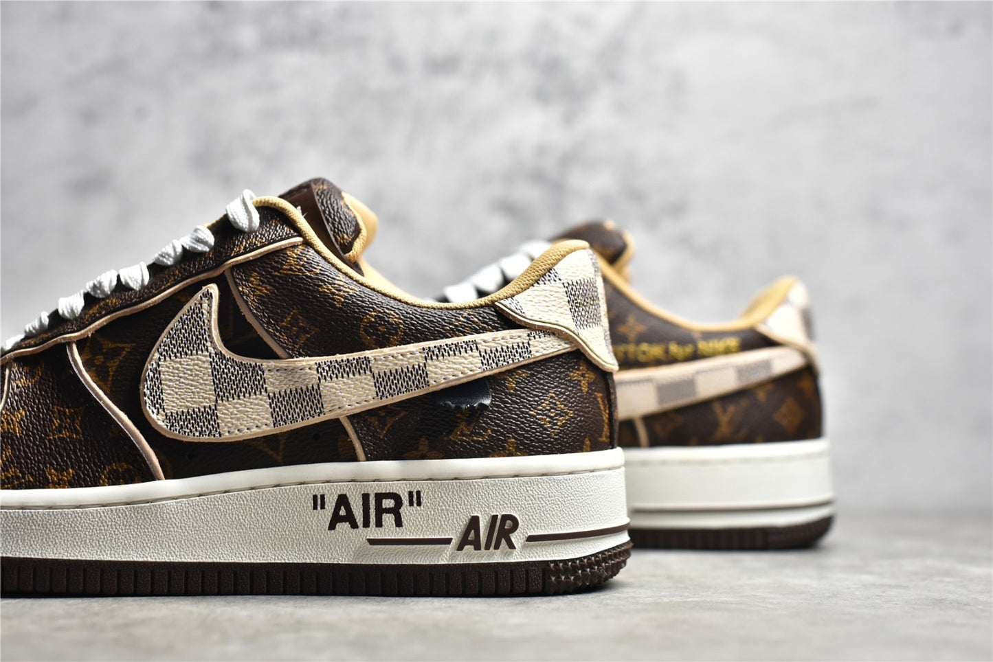 AF1 LV Monogram
