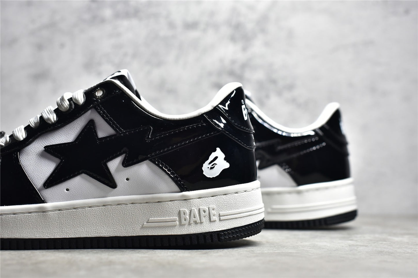 BAPESTA Black White