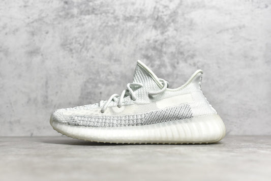 Yeezy 350 v2 Cloud White