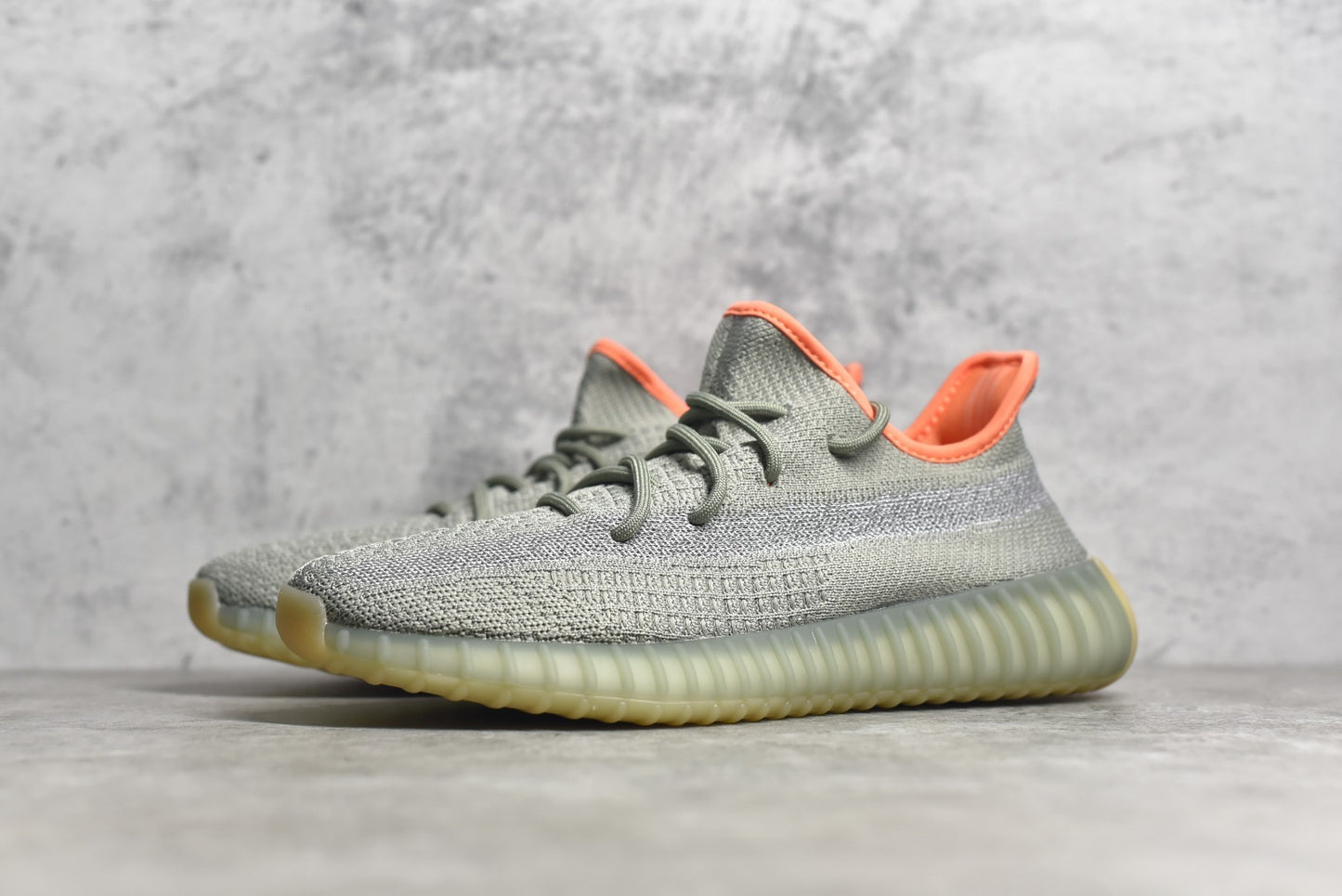 Yeezy 350 v2
