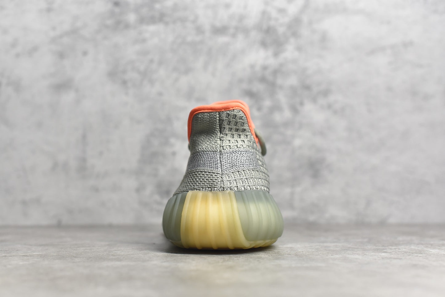 Yeezy 350 v2