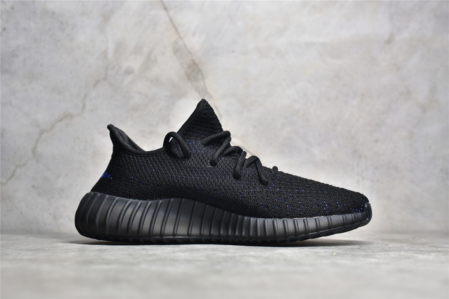 Yeezy 350 v2