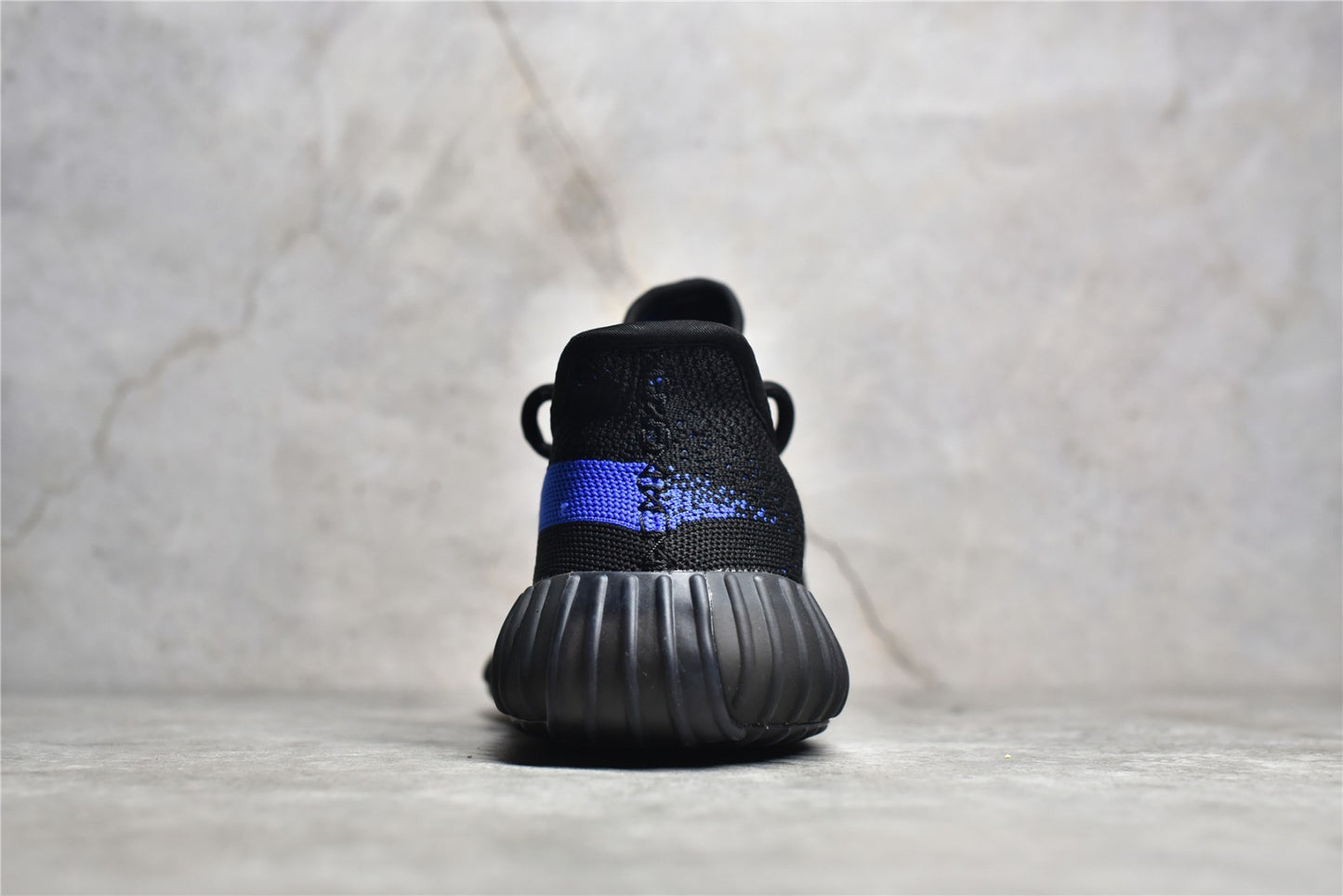 Yeezy 350 v2