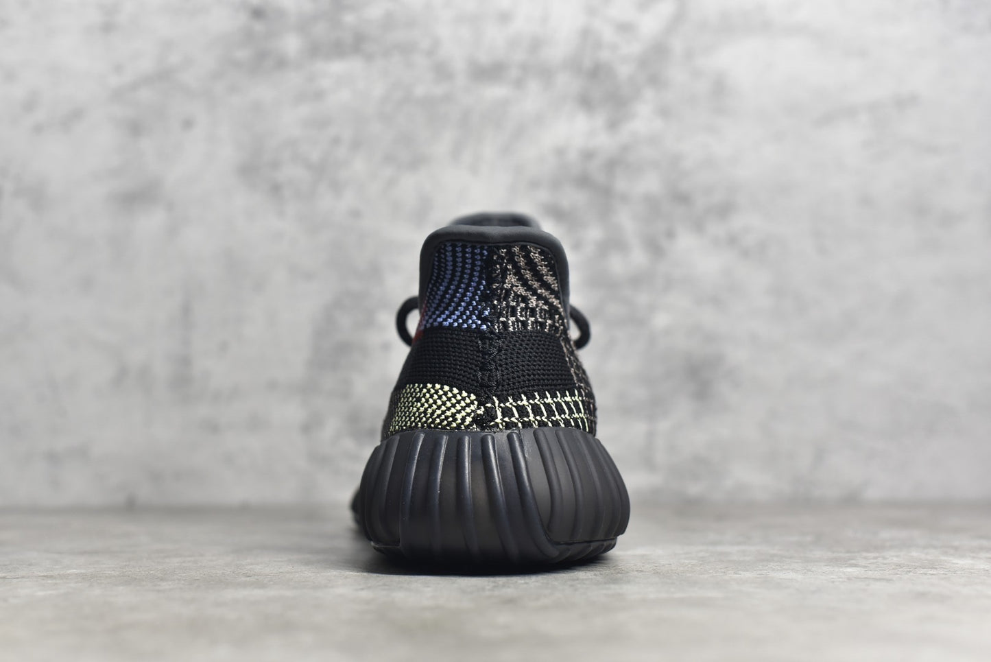 Yeezy 350 v2