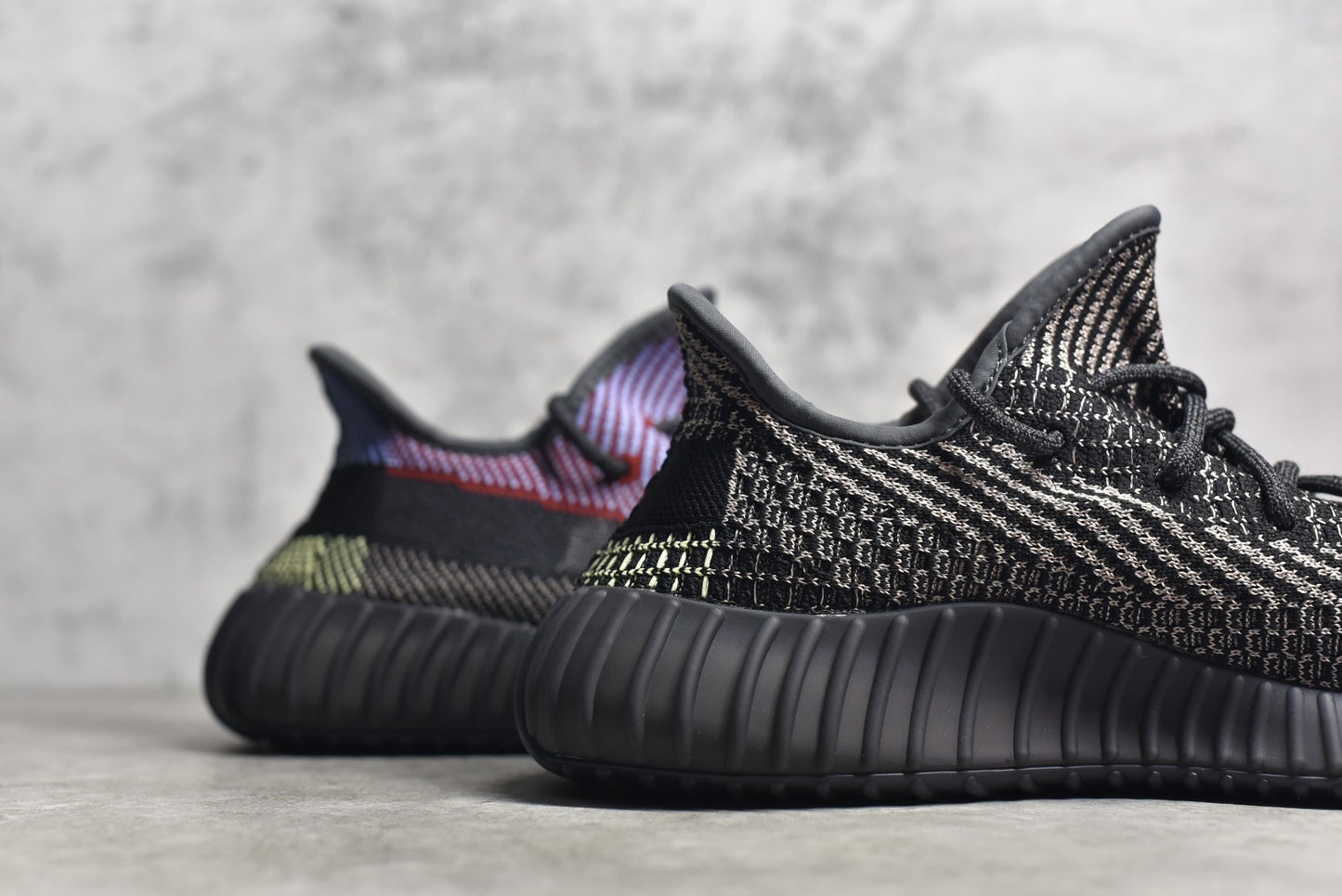 Yeezy 350 v2