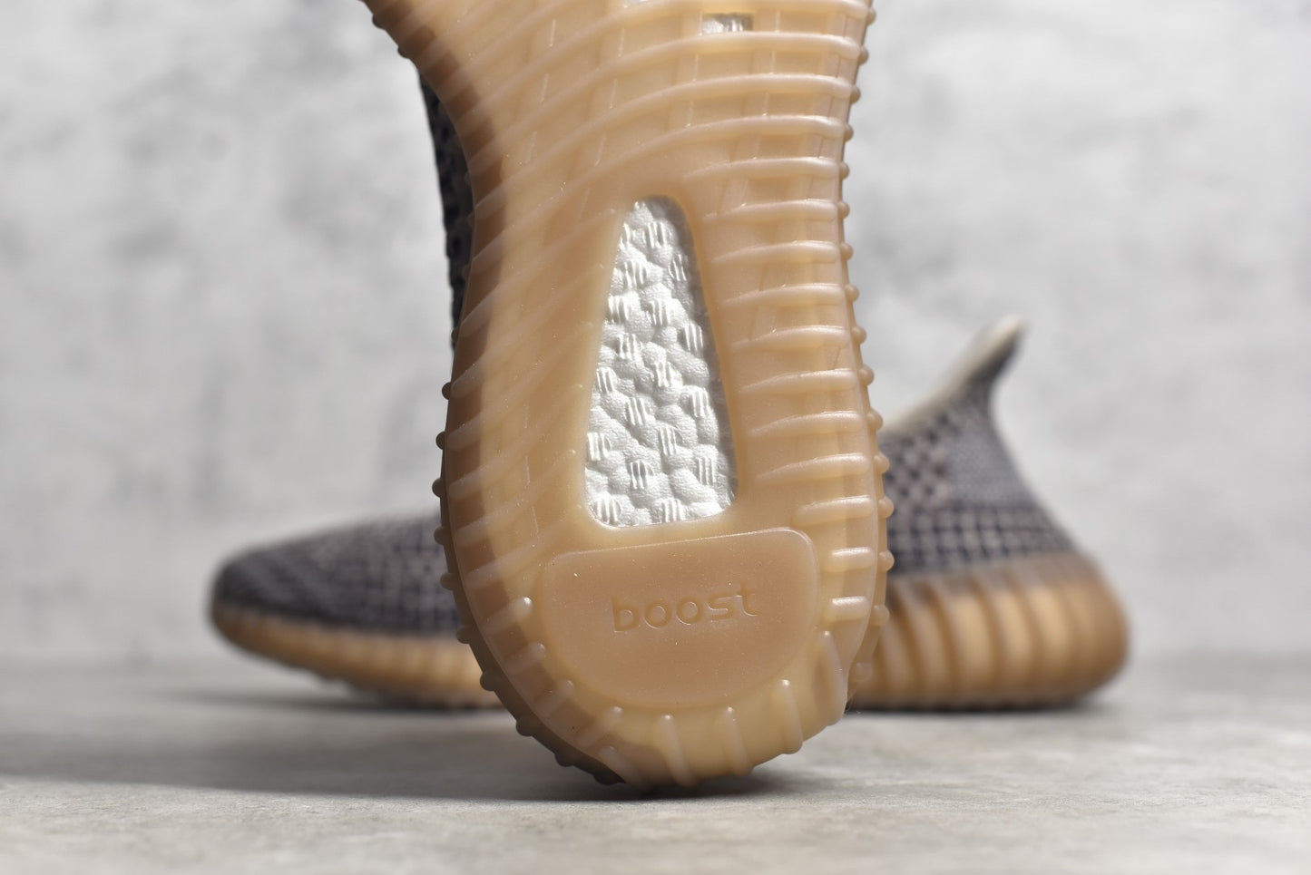 Yeezy 350 v2
