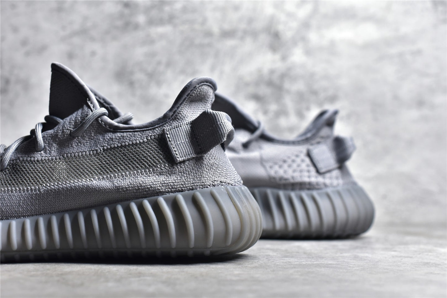 Yeezy 350 v2