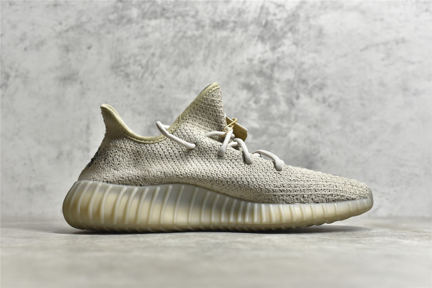 Yeezy 350 v2