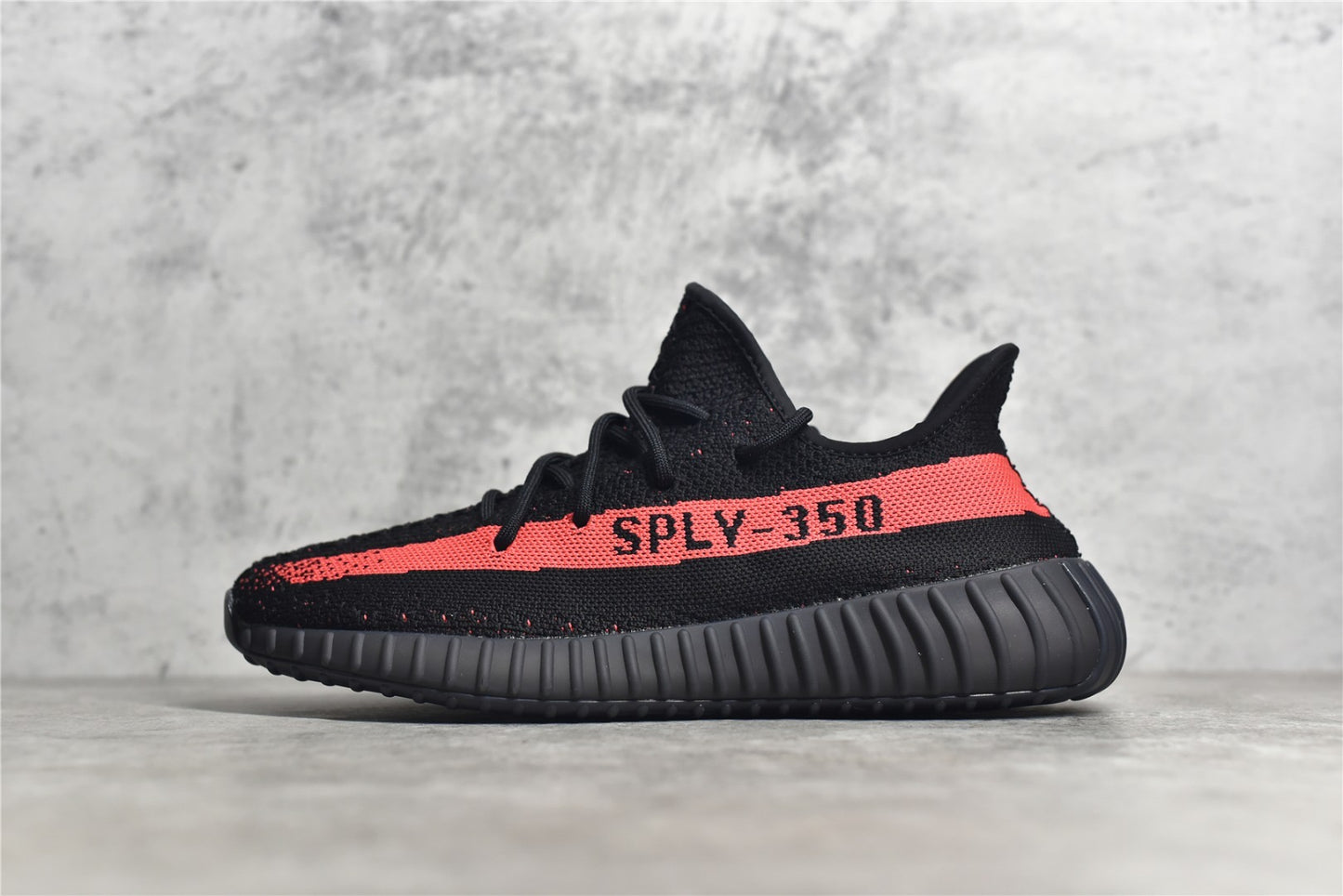 Yeezy 350 v2