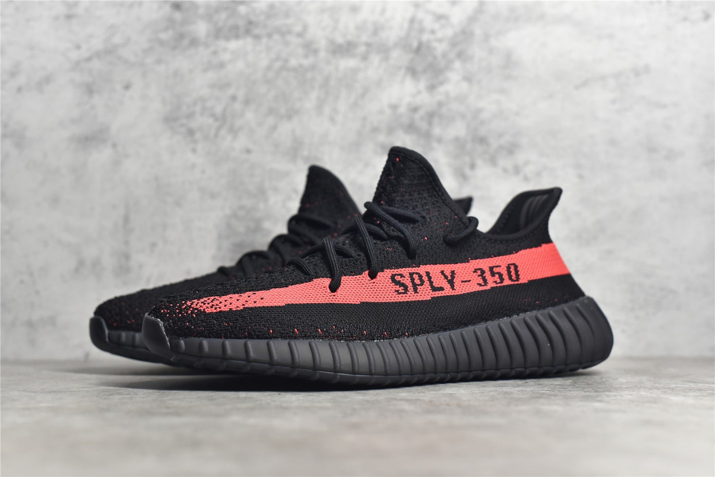 Yeezy 350 v2