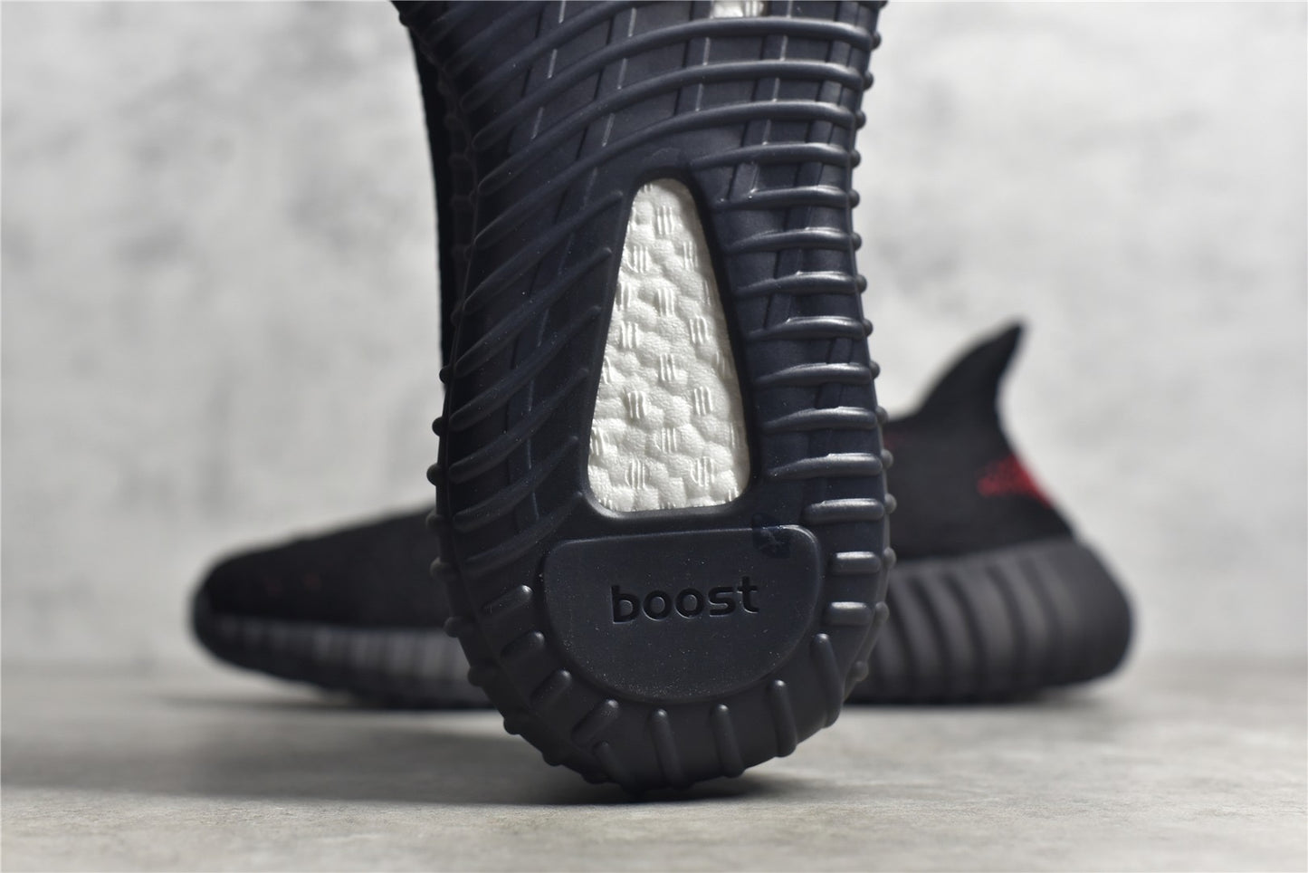 Yeezy 350 v2