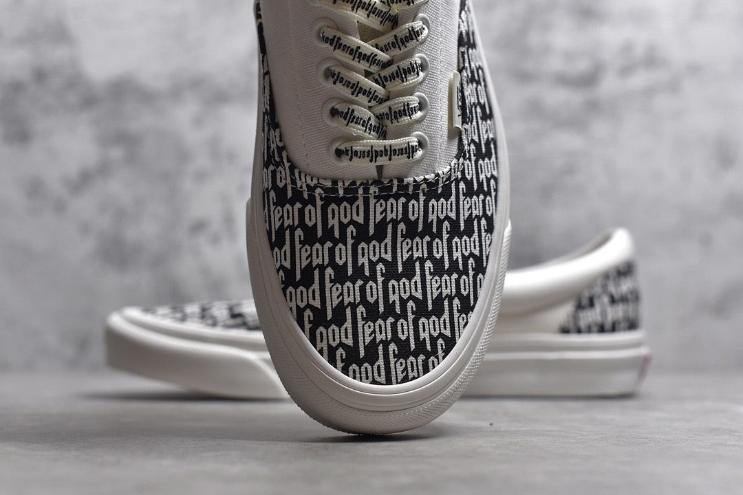 Vans Ear 95 White Black