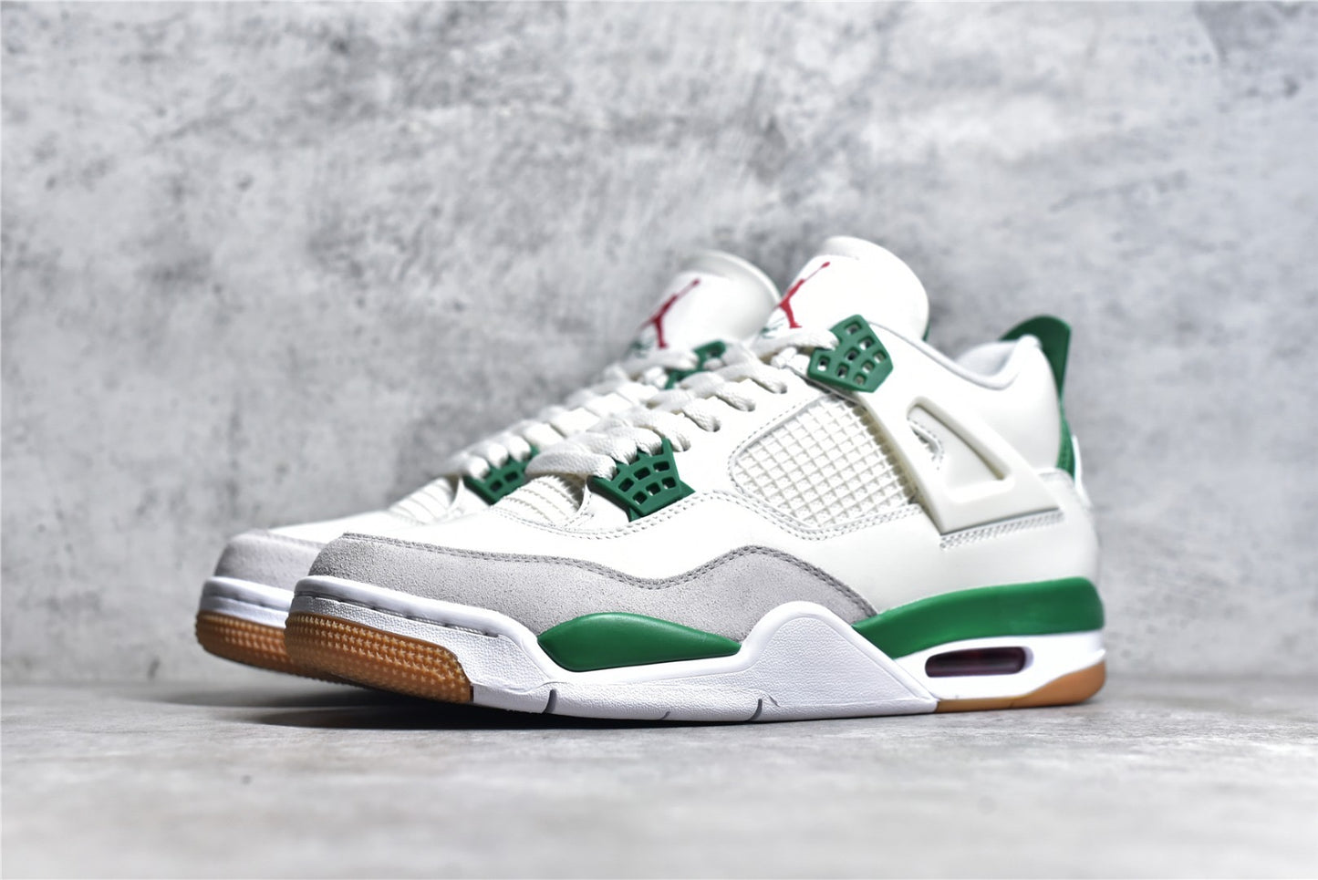 AJ4 Pine Green