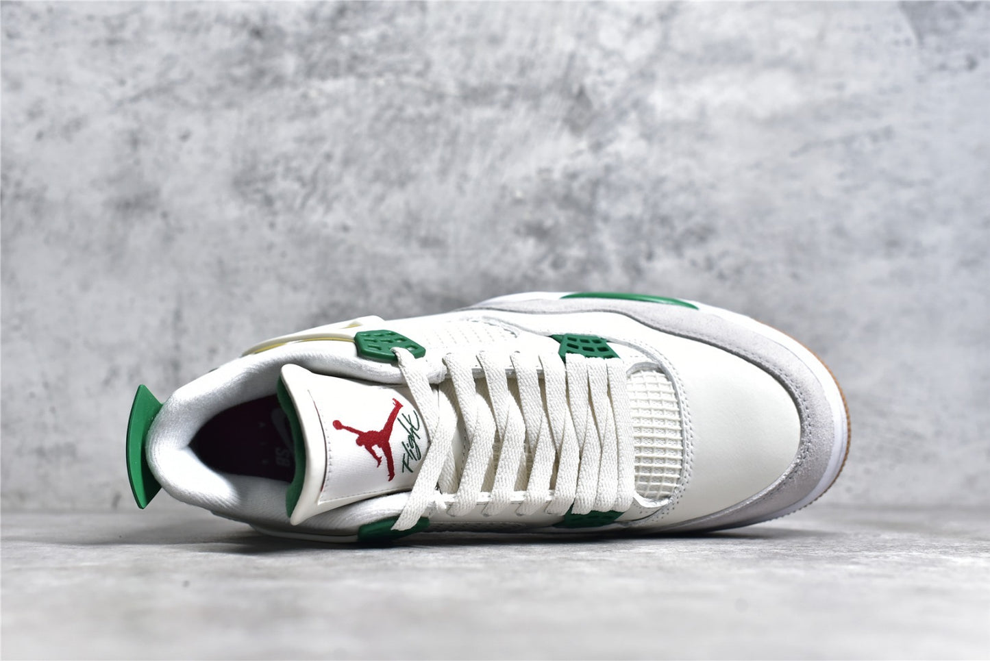 AJ4 Pine Green