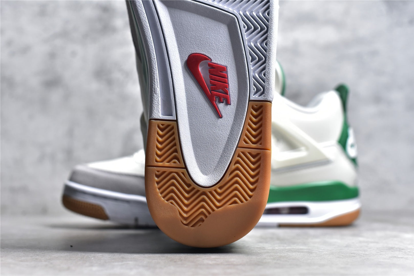 AJ4 Pine Green