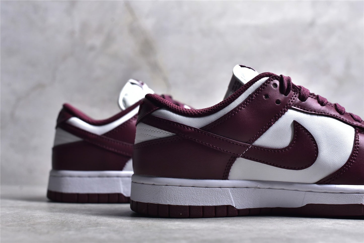 Dunk Low dark beetroot