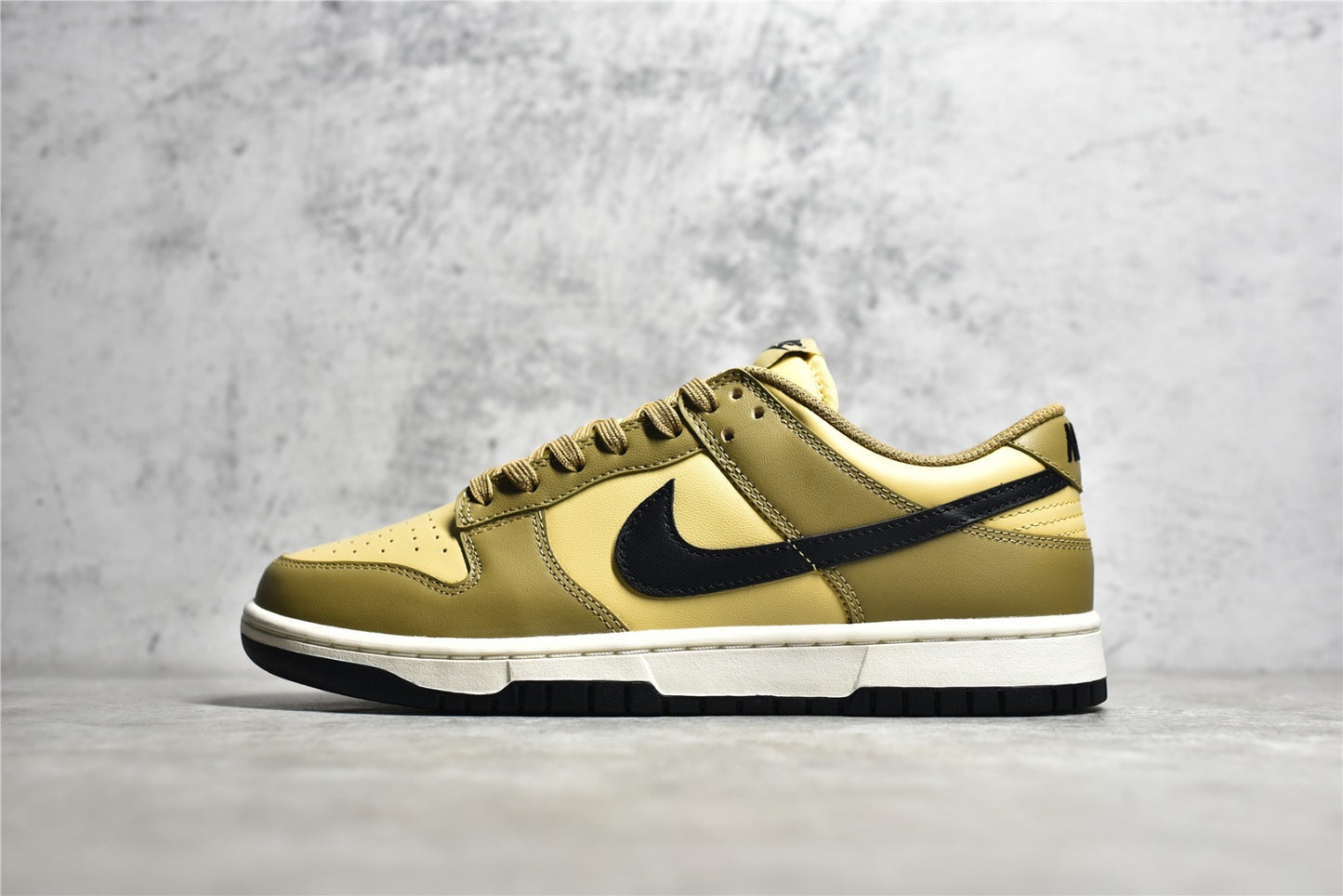 Dunk Low Dark Driftwood