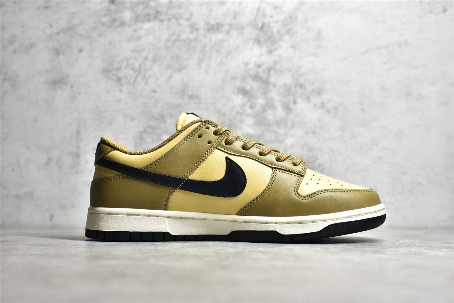 Dunk Low Dark Driftwood