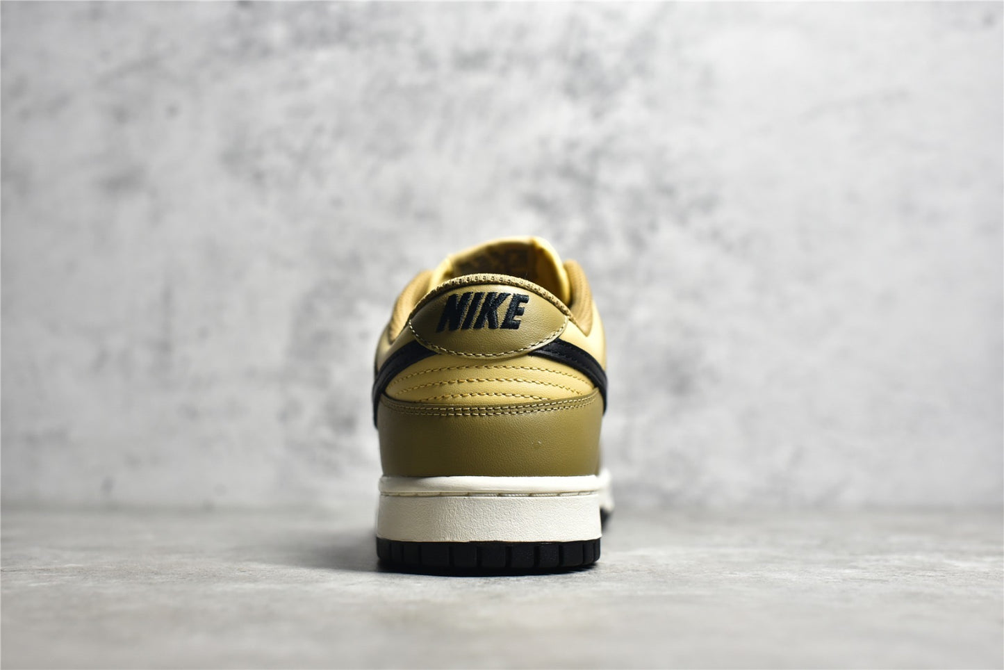 Dunk Low Dark Driftwood