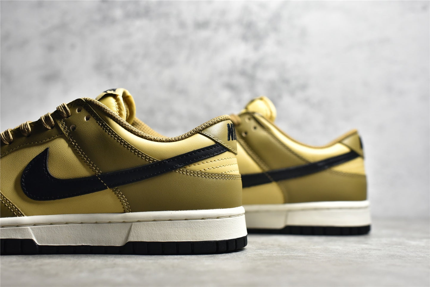 Dunk Low Dark Driftwood