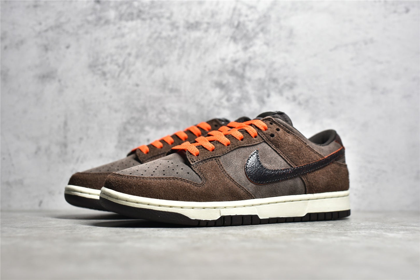 Dunk Low Baroque Brown
