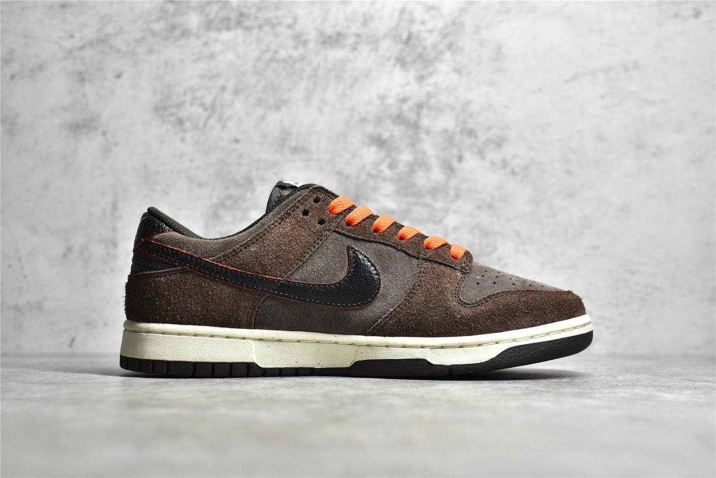 Dunk Low Baroque Brown